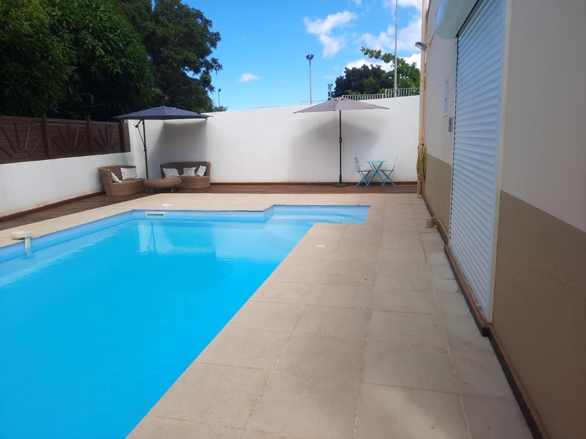 Studio Avec Piscine Privee, Idealement Situe Сен-Клод Экстерьер фото