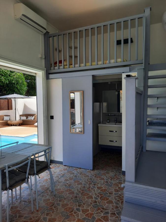 Studio Avec Piscine Privee, Idealement Situe Сен-Клод Экстерьер фото